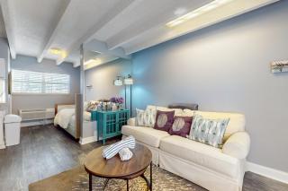 Ocean Breeze Retreat - Daytona Beach - 8