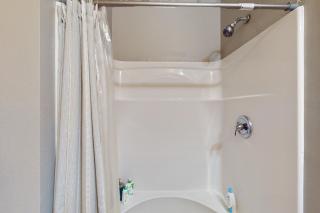 1 BR Cabin with expansive outdoor space - 1