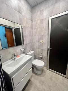 Modern Apartment in Yerevan,NALBANDYAN Street - Erevan - 4