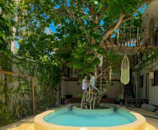 The Pool Treehouse Hotel - Brisas de Zicatela - 3