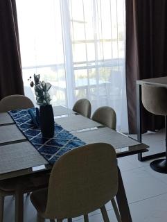 Stylish Getaway Holiday Apartment - 4