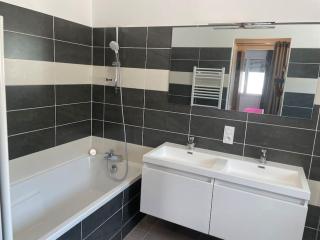 Villa Kevin piscine, pool house et pétanque 6 à 8 personnes - Villefranche-de-Rouergue - 9