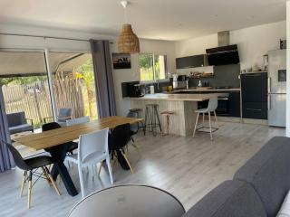 Villa Kevin piscine, pool house et pétanque 6 à 8 personnes - Villefranche-de-Rouergue - 8