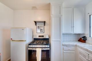 Walk to Shore Ocean-View Manhattan Beach Apt! - 2