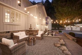 Valley Farmhouse Retreat - Valle Crucis - 7