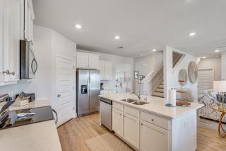 Port St Joe Home Community Pool, Walk to Beach! - Saint Joe Beach - 3
