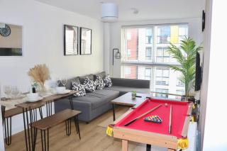 Truffle Suite -City Centre Sleeps upto 6 - Near Utilita Arena, ICC - POOL TABLE & FREE WIFI - 8