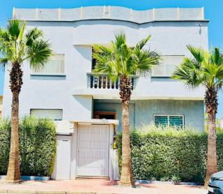 Villa 3 niveaux près de la mer - 0