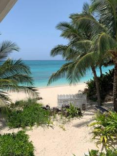 Beach'nBarefoot (Love Beach) - nestled on the beach - Orange Hill - 4