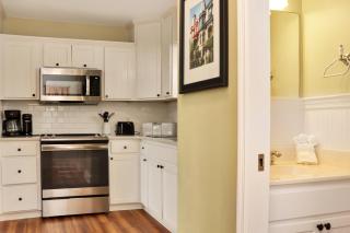 Beach Bonnet by Pristine Properties Vacation Rentals - Beacon Hill - 2