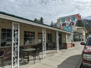 Hi-Lo Motel, Cafe and RV Park - Weed - 7