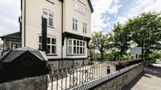 Roomours Hotel with Private Car Park - Llandudno - 8