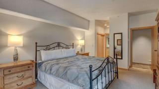 Comfortable 3-Bedroom Ski Inout Condo At Peak 9 - Village At Breckenridge - 2