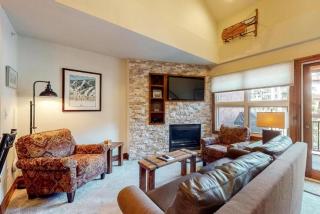 Ski In, Ski Out 1 Bedroom Condo At The Eagle Bahn Gondola - 7