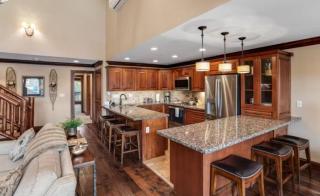 Ski In, Ski Out 3 Bedroom Condo At The Eagle Bahn Gondola With Slopeside Pool - 4