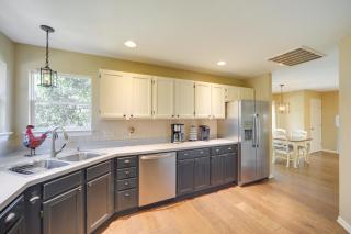 Serene Austin Home on 3 Acres 17 Mi to Downtown - 2