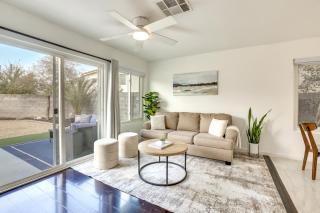 Upgraded Henderson Home with Tranquil Water Garden - Las Vegas - 9