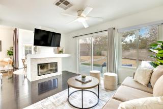 Upgraded Henderson Home with Tranquil Water Garden - Las Vegas - 5