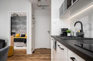 Wola Tower Deluxe Separate Bedroom with Free Garage - by Perfect Apart - Varsavia - 7