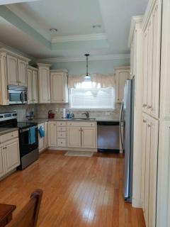 Stylish 2 bedroom home Steps from private beach - Waveland - 6