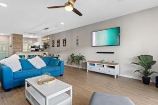 5 Min Walk to Beach, Sparkling Pool, Mins to Shops &outlet! 13 - Destin - 6