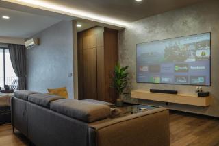 Luxury Seaview Projector Lounge by The Only Bnb - Tanjong Tokong - 6