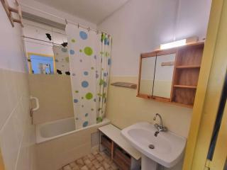 Studio-Cabine 4 Pers, Terrasse, Jardin, Parking, Animaux admis - FR-1-731-99 - Le Grau-du-Roi - 1