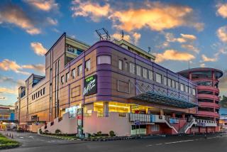 Grand Whiz Megamas Manado - Manado - 0