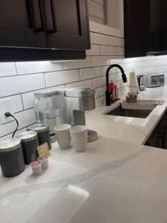 Luxurious Basement Apartment Near 401 and Hospital - 1