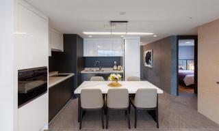 Venezia Hotel and Suite - 8