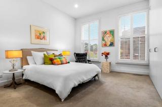 Villa Alba 3BR Albert Park Brilliance & Location - 8