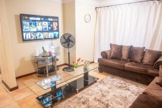 Premium Getaway @ la Bella Costa - Pretoria - 5