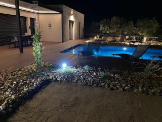Villa moderne piscine privative hauteurs de Nimes - Nîmes - 9