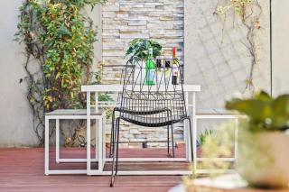 Renovated Brilliance in Bayside Albert Park - 2