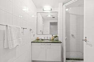 Scenic Beachside 3-bedroom with Water Views - Melbourne - 1