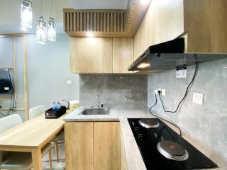 Simply Look and Comfort 1BR Vasanta Innopark Apartment By Travelio - 3