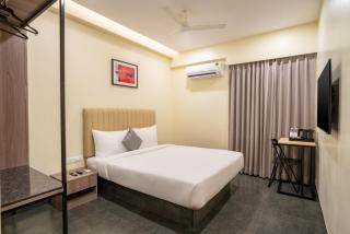 Stae Hotel-Madhapur - Haiderabad - 9