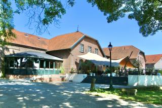 Hotel Restaurant De Roosterhoeve - Roosteren - 0