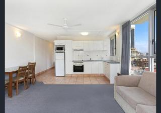 Beach Side Apartment Managed by Gold Coast Premium - Gold Coast - 9