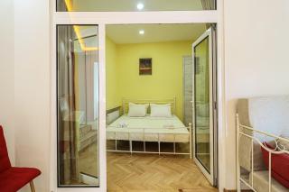 Stylish 1BR Apt near Rustaveli - By Wehost - Tbilisi - 6