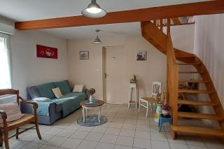 Maison avec cour fermée - Gratibus - 1