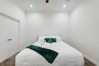 King size bed 3BR , cozy living room spacious luxurious Home Houston - Houston - 4