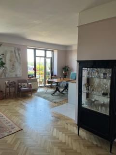 Unique, 3 bedroom apartment in the city center - 9