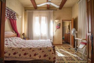 4 Bedroom Farmhouse with Private Pool in Island of Gozo - 2