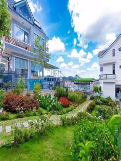 Chuỗi Villa 7 Phòng Ngủ - Sân Vườn - Chô để ô tô - Trung tâm Đà lạt - Ấp Ða Thiên - 0