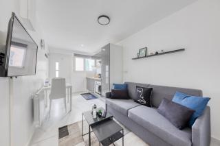Appartement - 4 personnes - Parking Privé - Métro 7 - Rer B - La Courneuve - 8