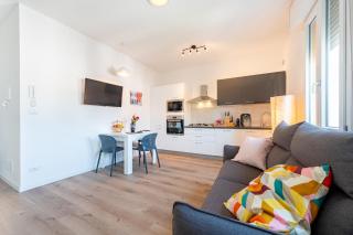 Chic Parma Little Flat Near City Center - Parma - 7