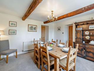 4 Bed in Eden Valley 92503 - 2