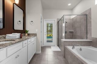 7 Bedrooms- 5,5 Bathrooms- Windsor Island 4420Kr - Davenport - 1