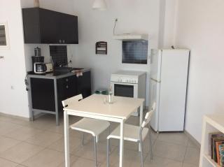 The Beekeeper's Apartment - Kymi - 4